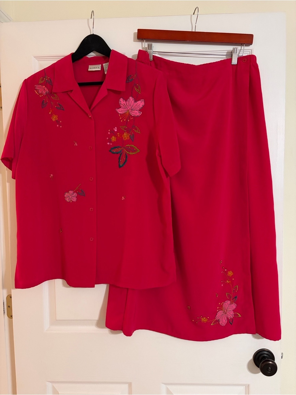 Vintage Koret Fuchsia Pink Tropical Embroidered 2-Piece Skirt Set - Size L